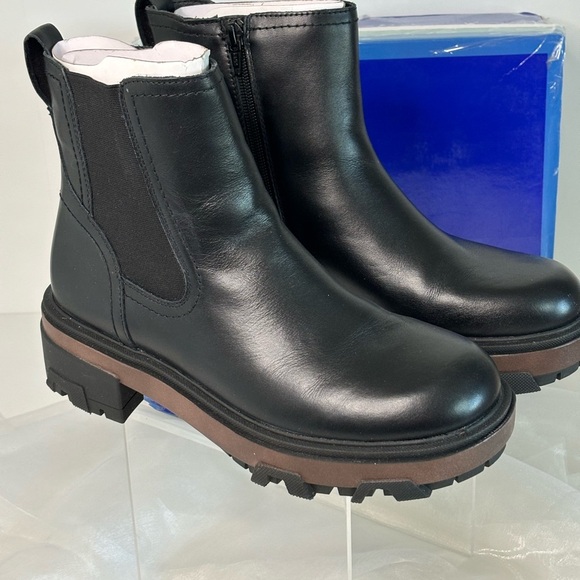 White Mountain Women's Righteous Lug Sole Chelsea Booties 8.5 - Picture 9 of 13